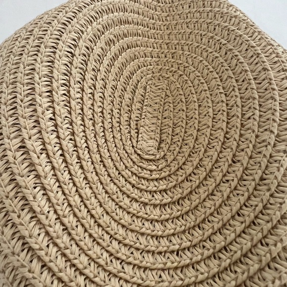 Straw Fedora with Red and Green Band - Picture 4 of 6